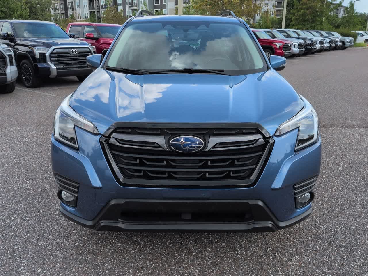 Used 2023 Subaru Forester Limited AWD/4WD image 9