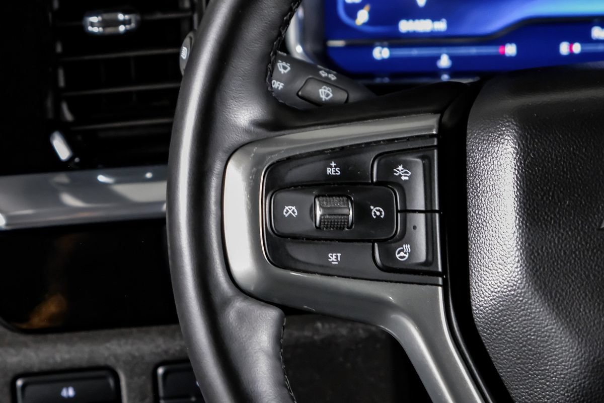 Used 2025 Chevrolet Silverado 2500 LT AWD/4WD image 18