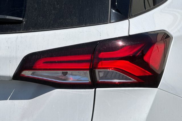 Used 2023 Chevrolet Equinox RS FWD image 47