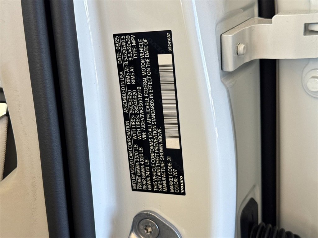 New 2025 Volvo EX90 Plus image 28