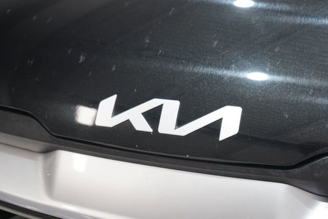 Used 2024 Kia Sportage LX image 11