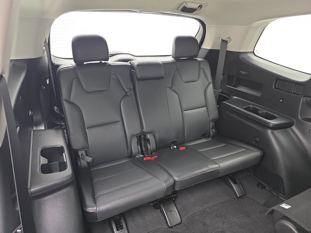 Used 2024 Kia Telluride EX w/ EX Captain's Chair Package AWD/4WD image 47