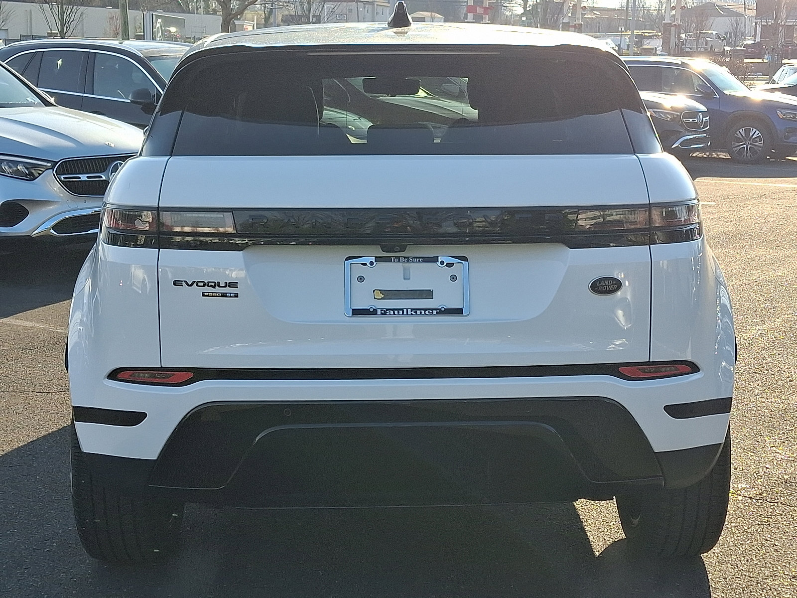 Used 2020 Land Rover Range Rover Evoque SE image 5
