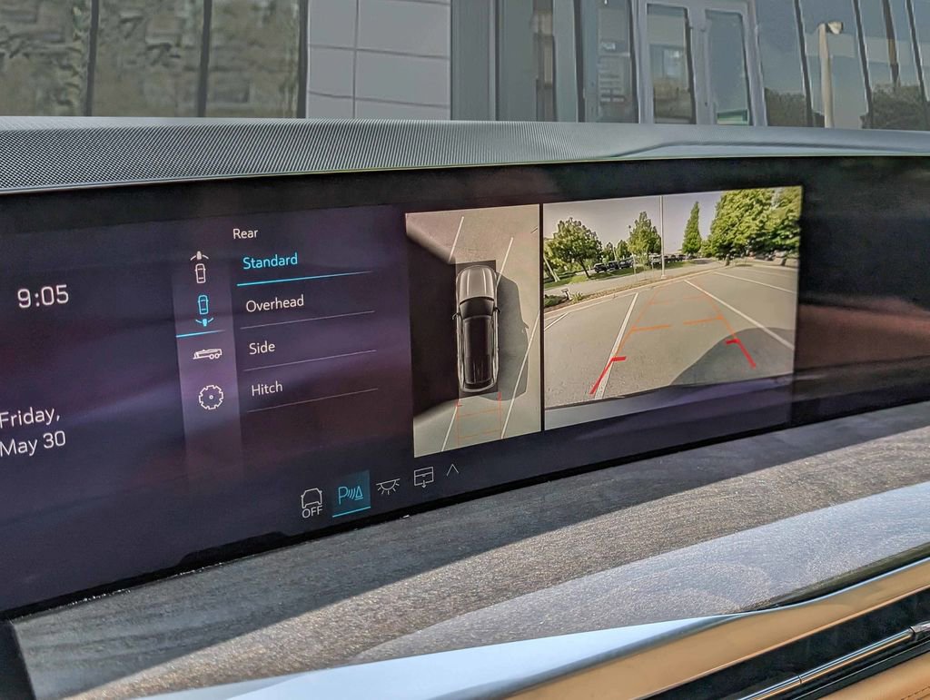 New 2025 Cadillac Escalade IQ Luxury 2 AWD/4WD image 31