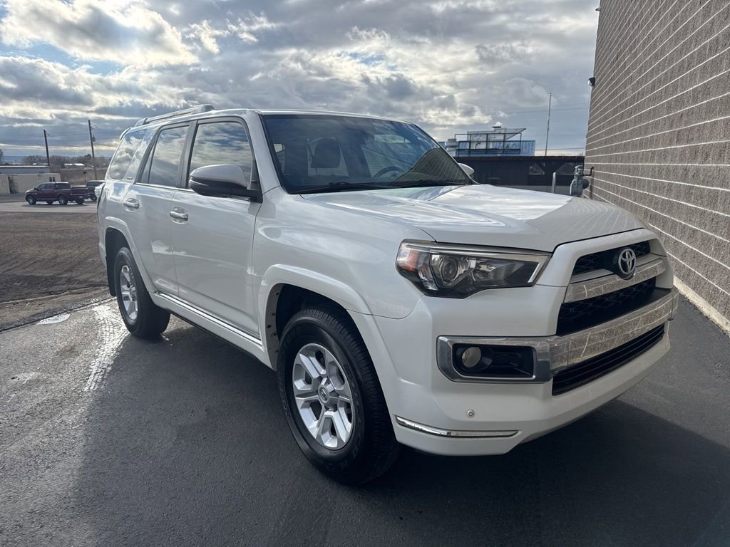 Used 2016 Toyota 4Runner Limited image 3