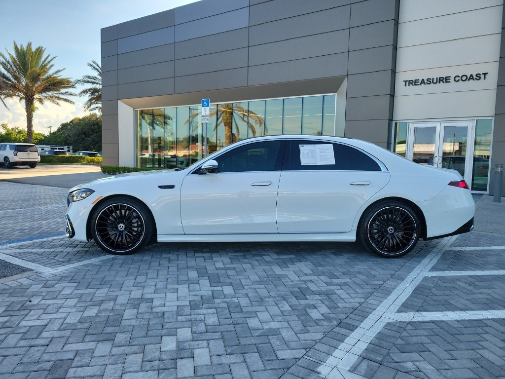 Used 2027 Mercedes-Benz S 580 4MATIC Sedan image 2