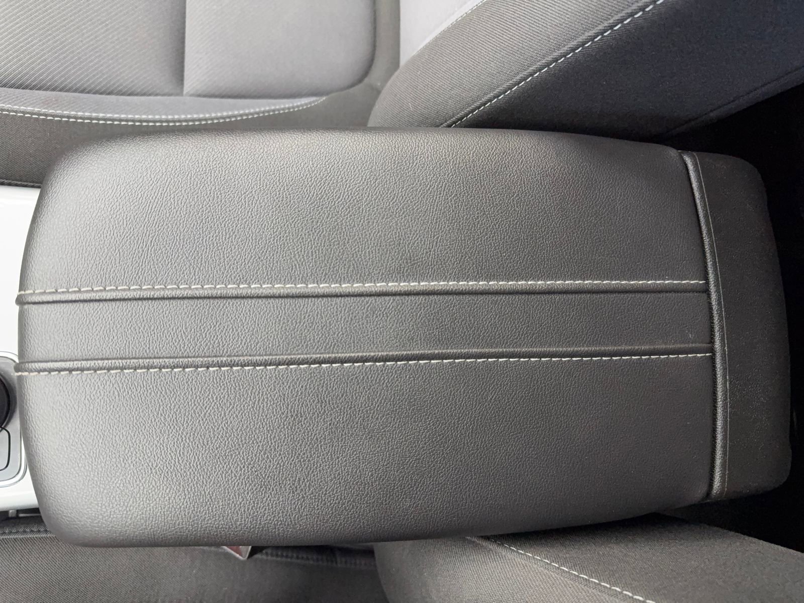 Used 2025 Chevrolet Blazer LT image 32