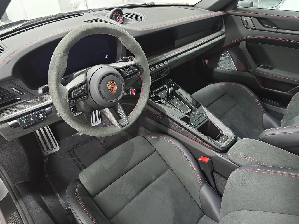 Certified 2025 Porsche 911 Carrera 4 GTS AWD/4WD image 4