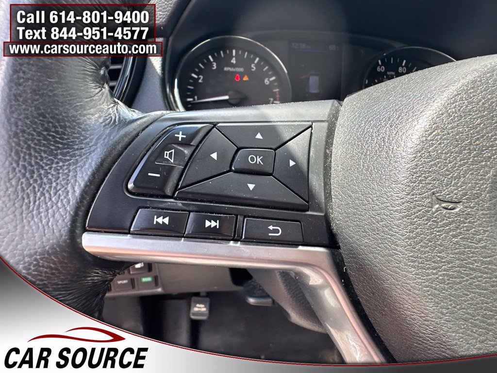 Used 2018 Nissan Rogue SV AWD/4WD image 14