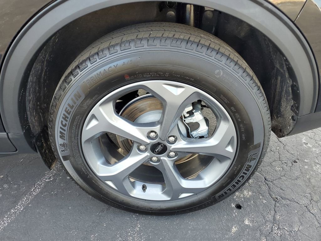 Used 2025 Ford Escape ST-Line image 32