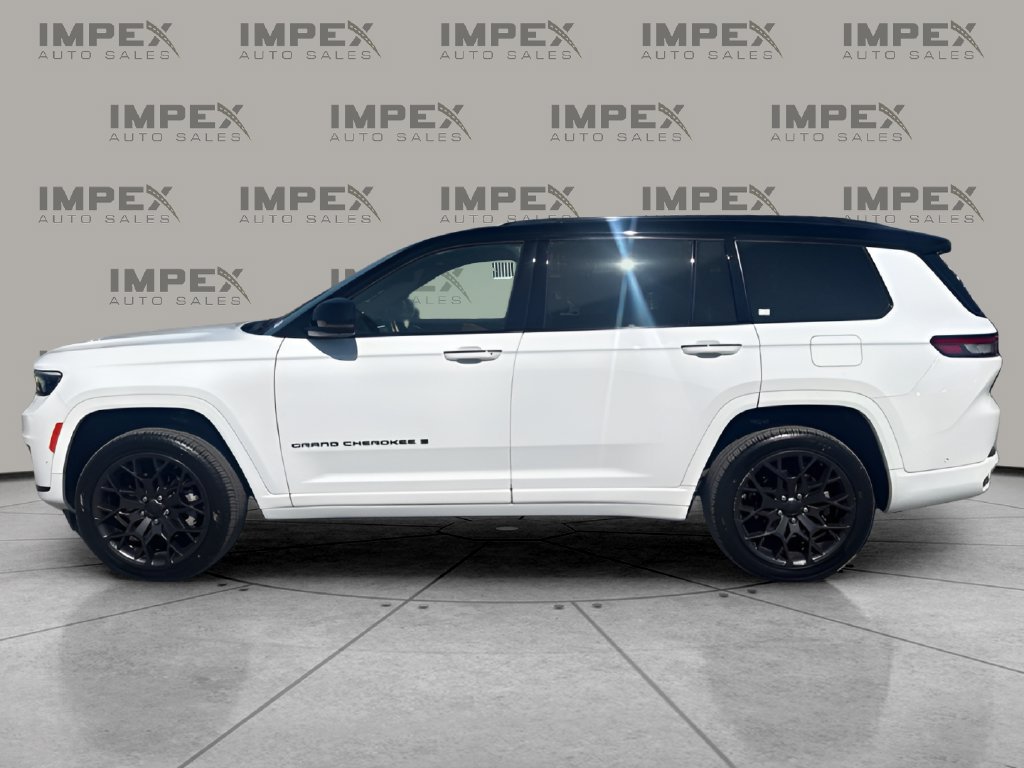 Used 2025 Jeep Grand Cherokee L Summit AWD/4WD image 2