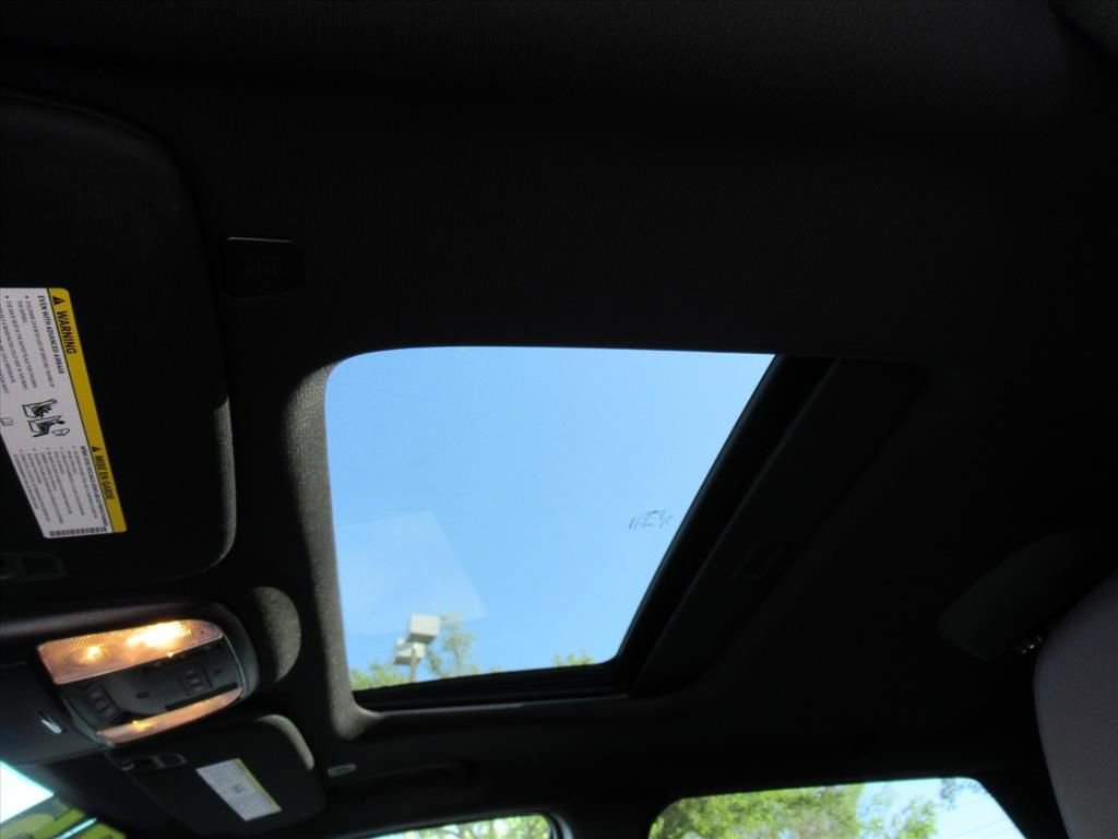 Certified 2025 Dodge Durango GT image 17