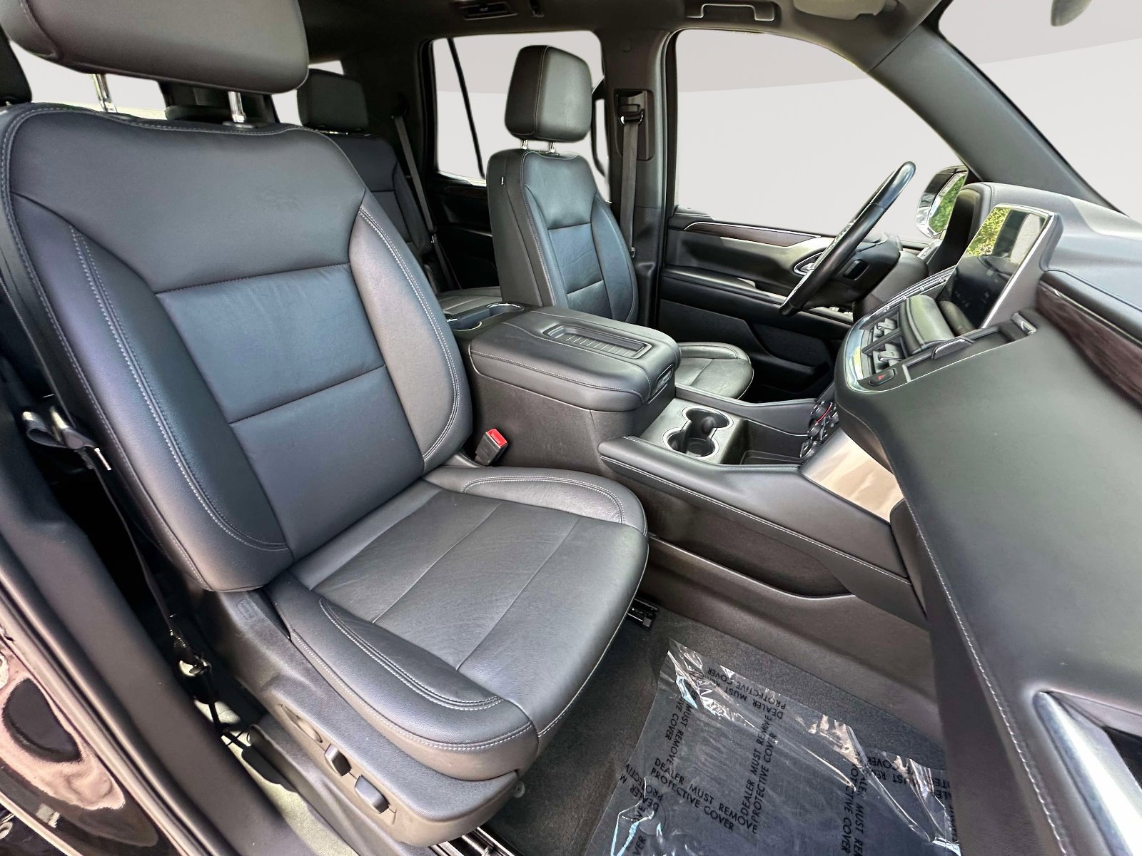 Used 2021 Chevrolet Tahoe Z71 w/ Z71 Off-Road Package AWD/4WD image 28
