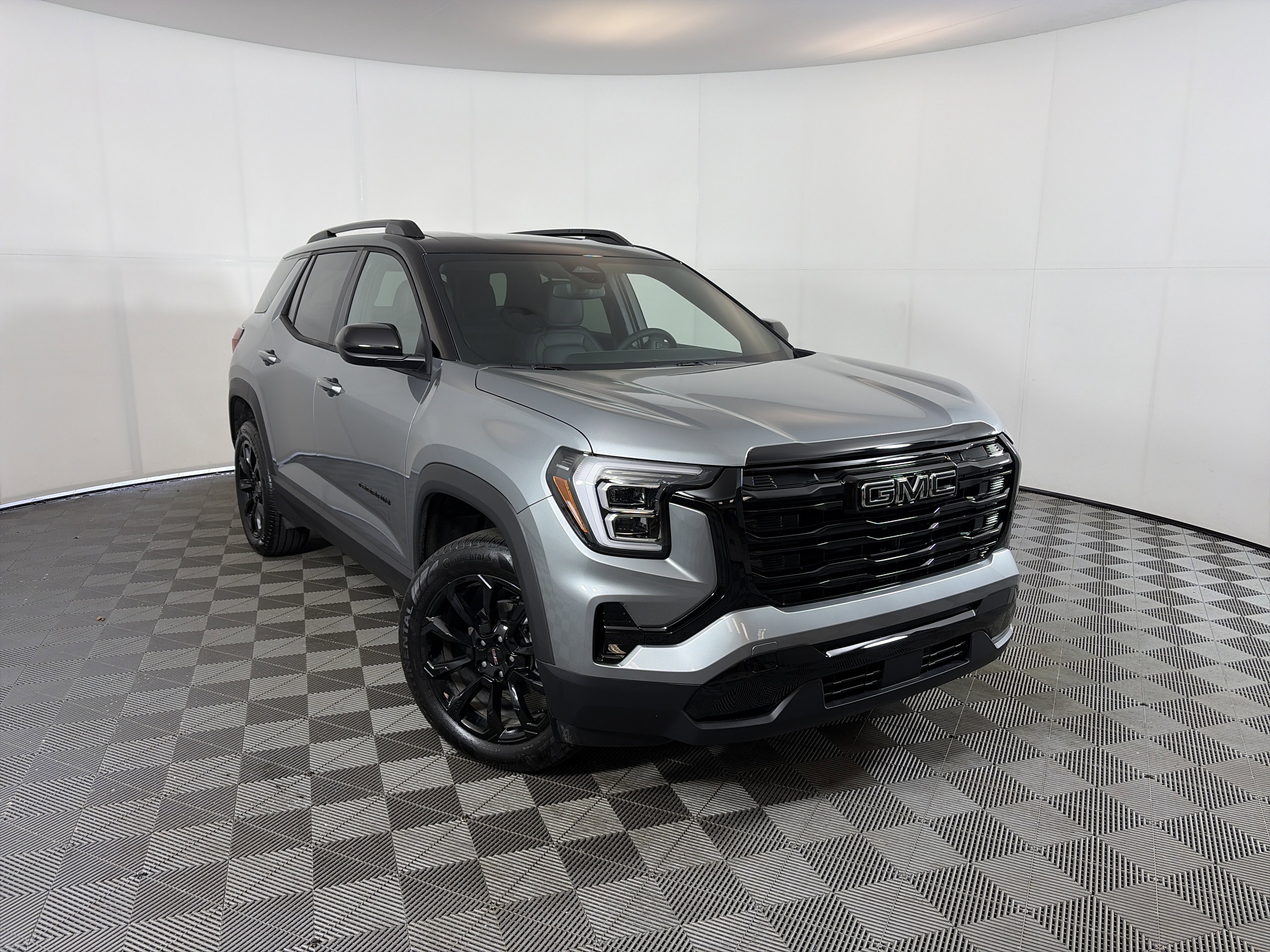 Certified 2026 GMC Terrain Elevation w/ Elevation Premium Package image 1