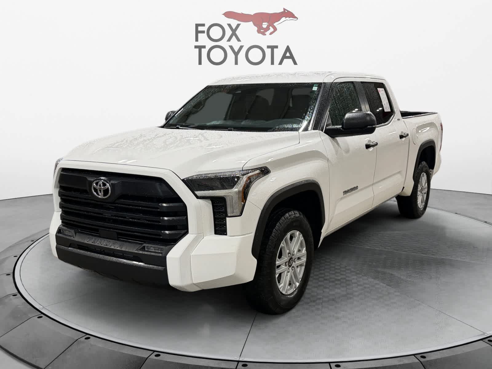 Used 2025 Toyota Tundra SR5 AWD/4WD image 1