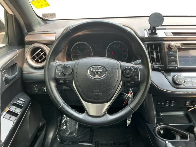 Used 2018 Toyota RAV4 SE AWD/4WD image 13