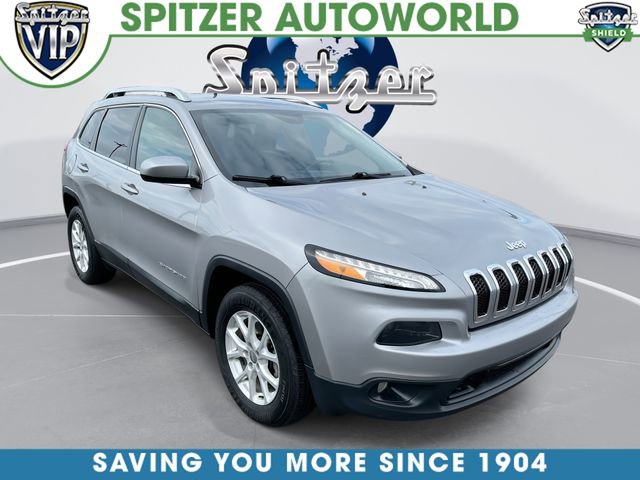 Used 2017 Jeep Cherokee Latitude w/ Cold Weather Group image 1