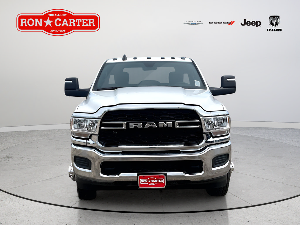 New 2024 RAM 3500 Tradesman AWD/4WD image 4