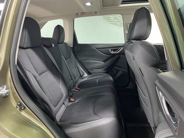 Used 2023 Subaru Forester Premium AWD/4WD image 22