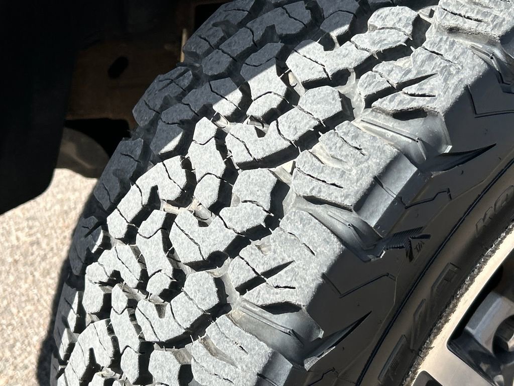 Used 2015 GMC Sierra 1500 SLE image 27