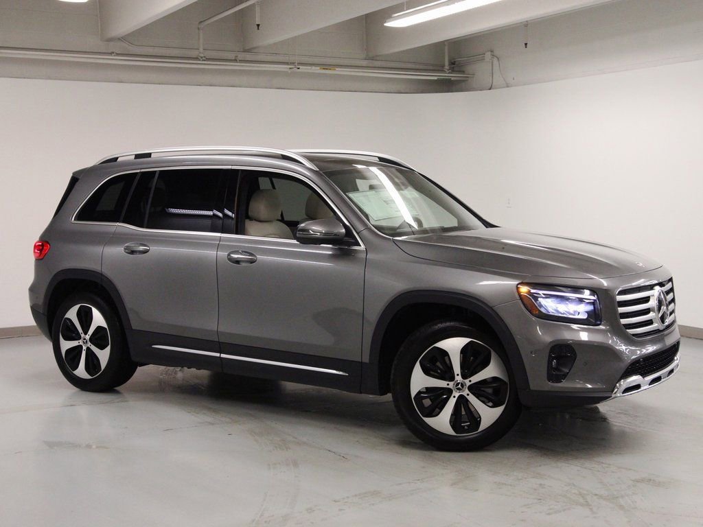 New 2026 Mercedes-Benz GLB 250 4MATIC image 3