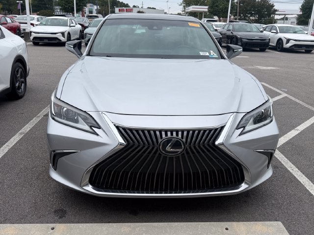 Used 2019 Lexus ES 350 w/ Accessory Package 2 FWD image 4