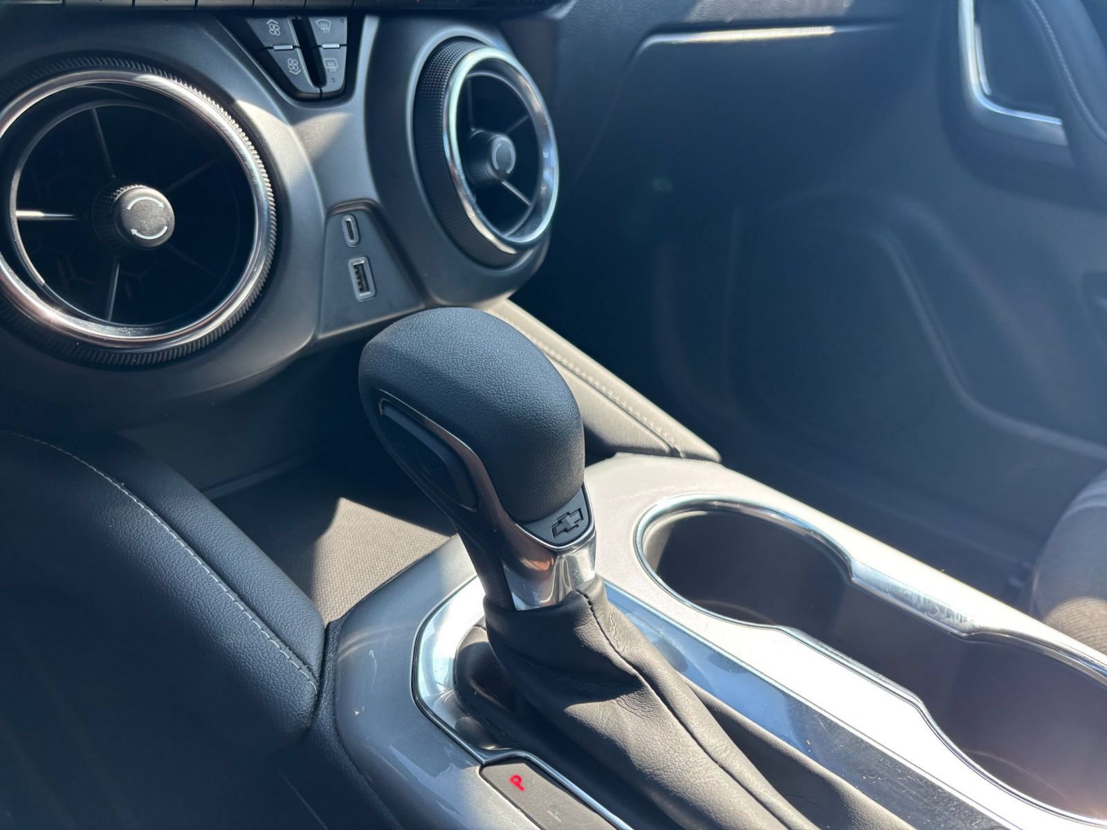 Used 2025 Chevrolet Blazer LT FWD image 39