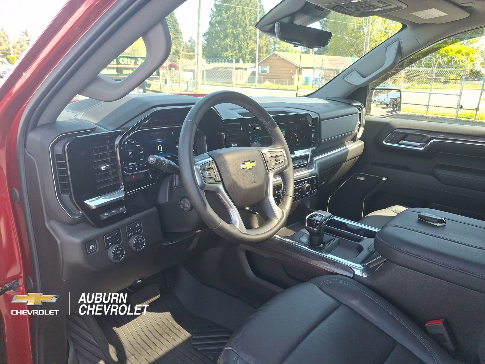 Certified 2024 Chevrolet Silverado 1500 LTZ AWD/4WD image 18