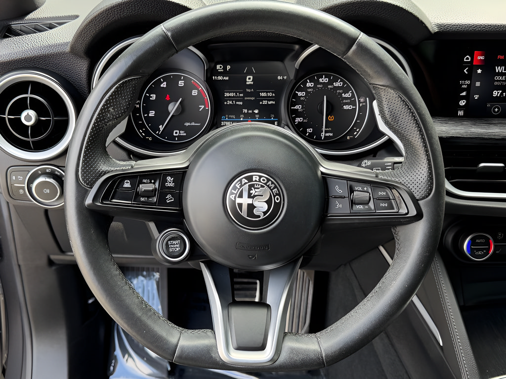 Used 2022 Alfa Romeo Stelvio Sprint RWD image 35
