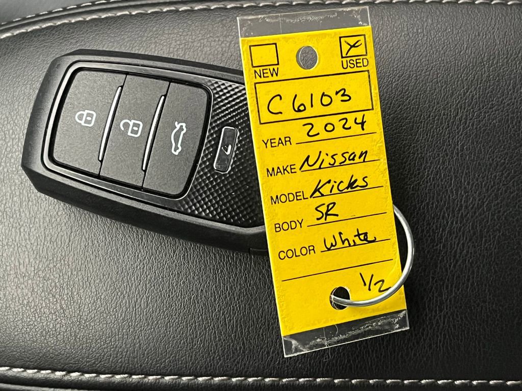 Used 2024 Nissan Kicks SR w/ SR Premium Package image 23
