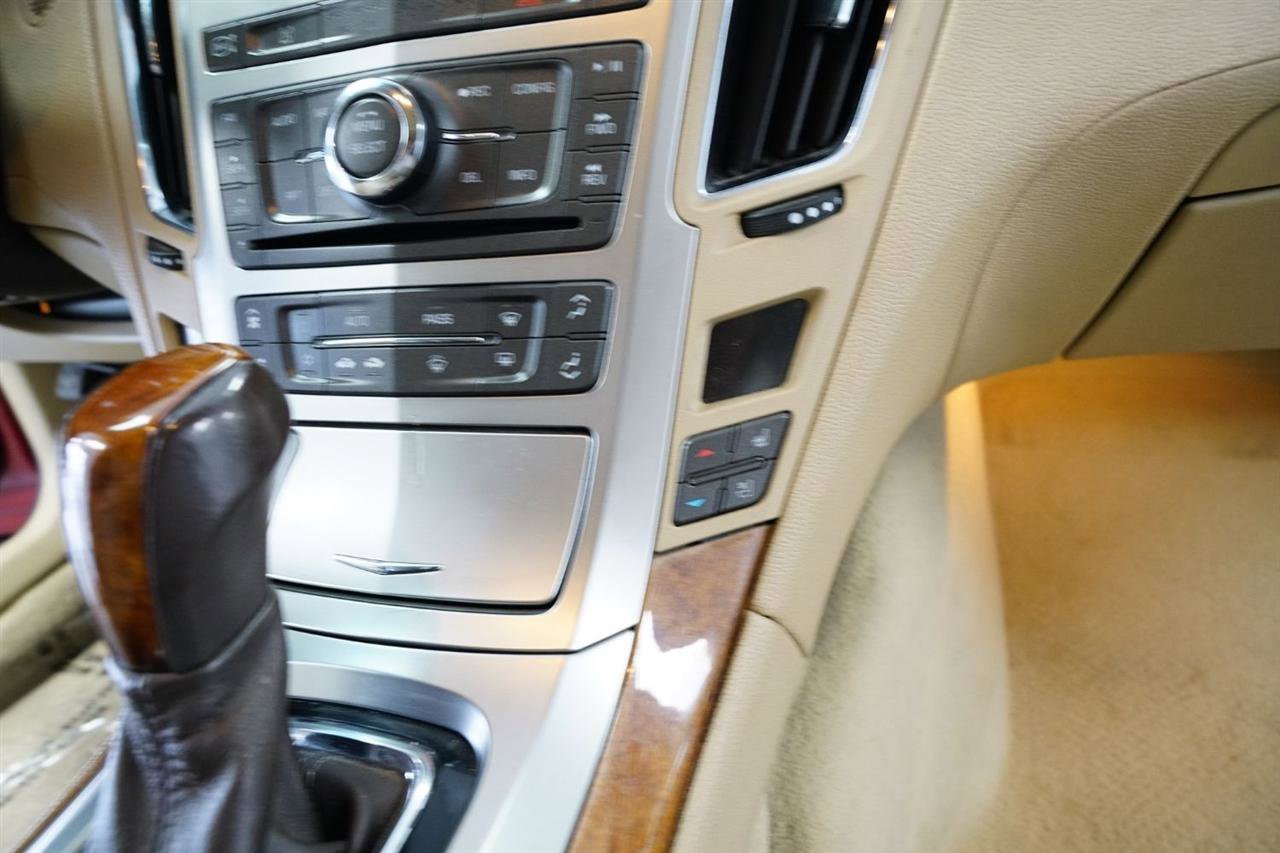 Used 2008 Cadillac CTS 3.6 w/ Luxury Level Two Package RWD image 16