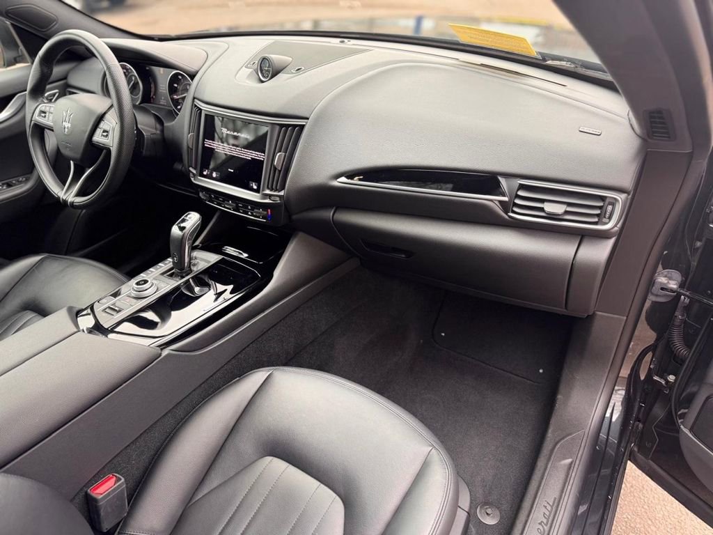 Used 2023 Maserati Levante GT AWD/4WD image 24
