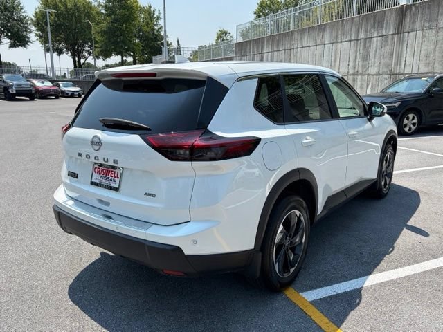 Certified 2025 Nissan Rogue SV AWD/4WD image 8