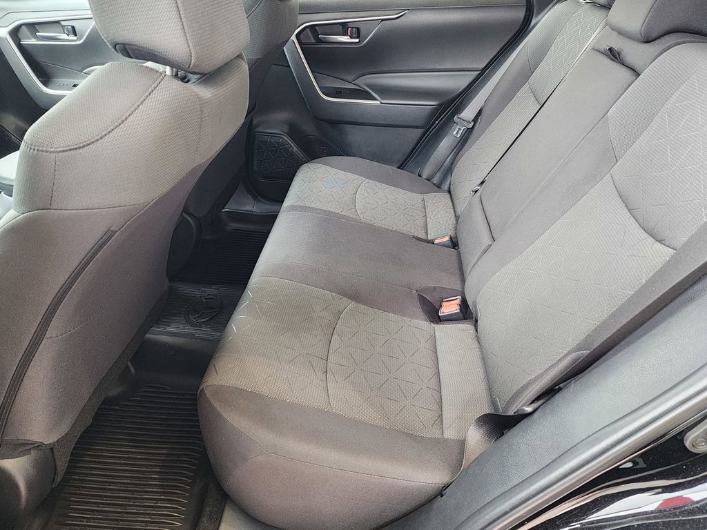 Used 2024 Toyota RAV4 XLE image 14