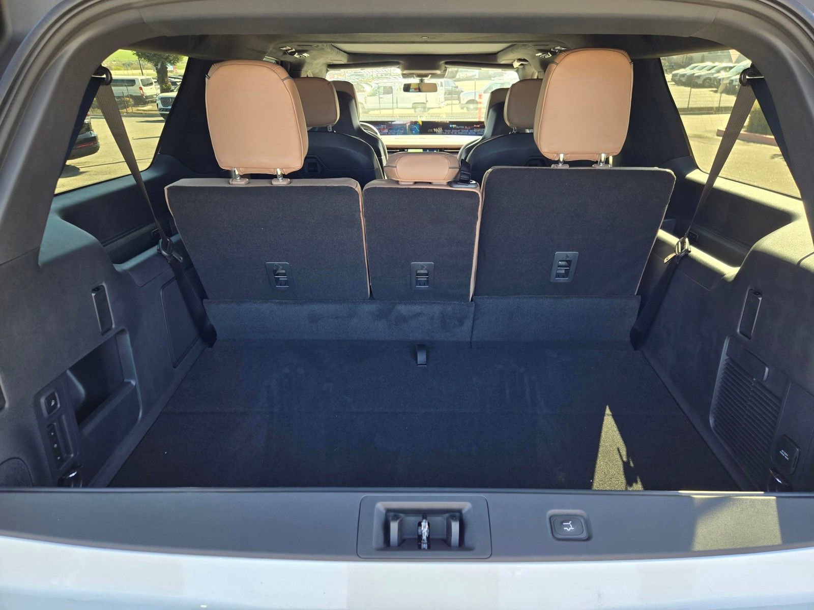 New 2026 Lincoln Navigator L Black Label AWD/4WD image 15