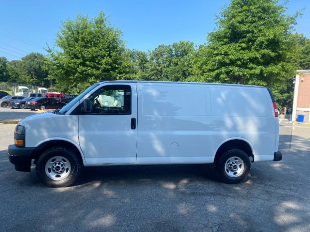 Used 2021 GMC Savana 2500 image 2