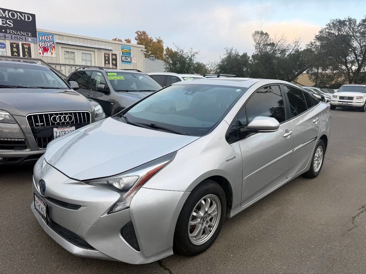 Used 2016 Toyota Prius Four Touring image 4