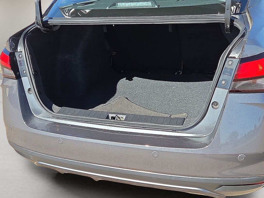 Used 2024 Nissan Versa S w/ S Plus Package image 17