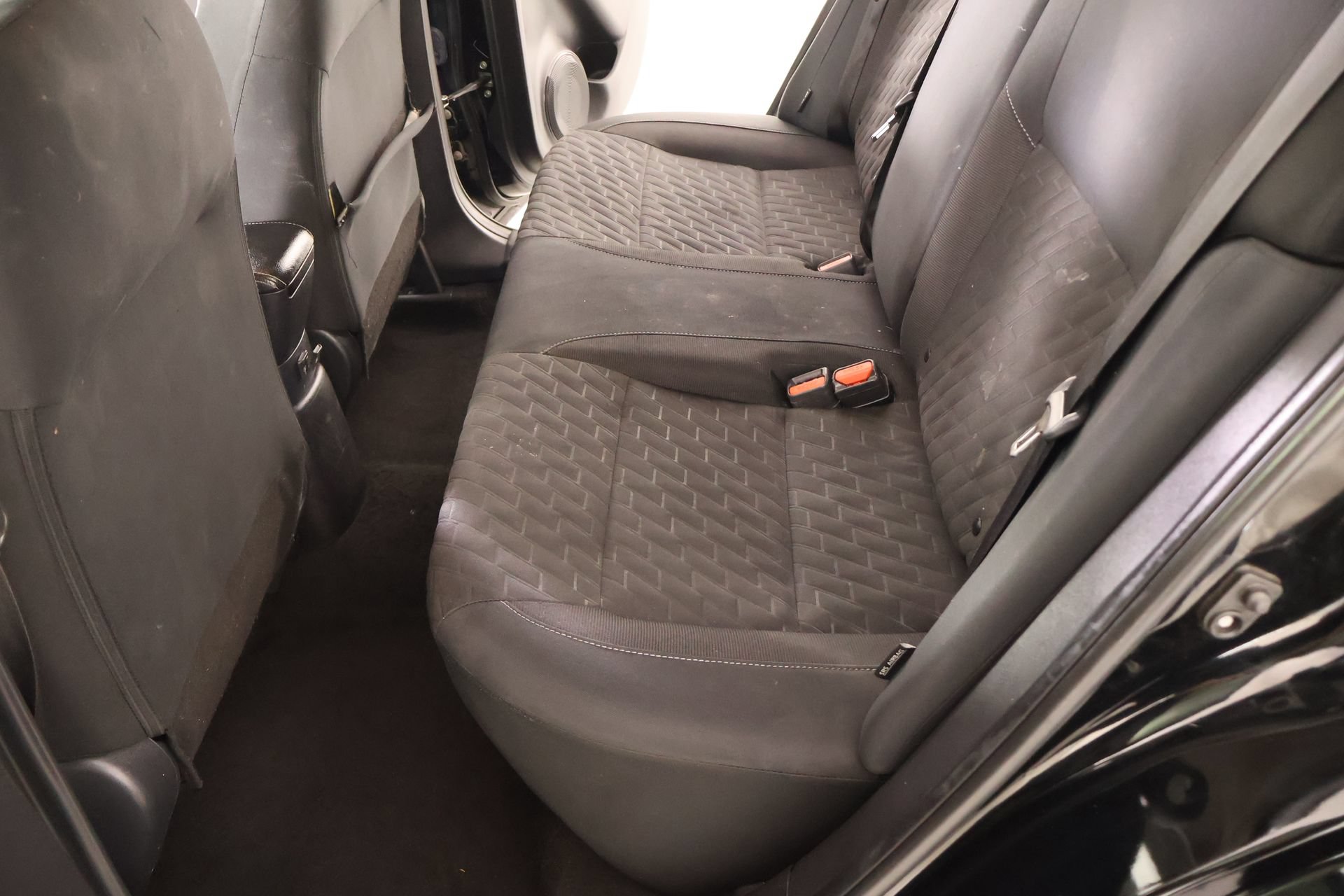 Used 2022 Nissan Kicks S FWD image 11