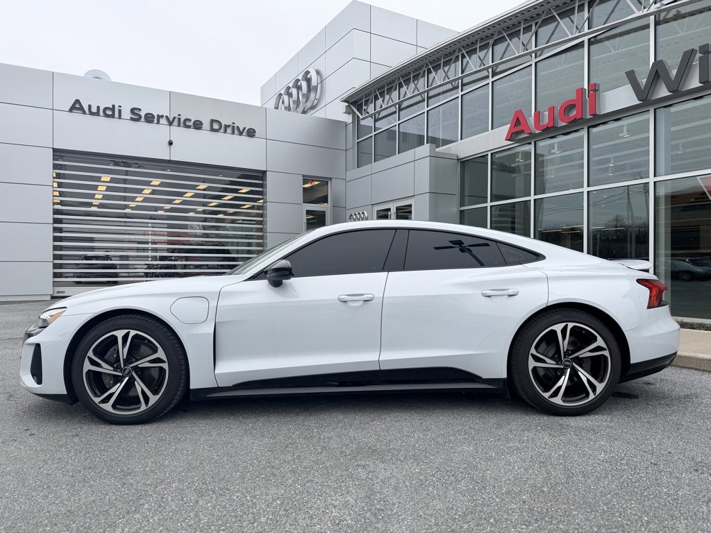 Used 2023 Audi e-tron GT Premium Plus w/ Performance Package image 3