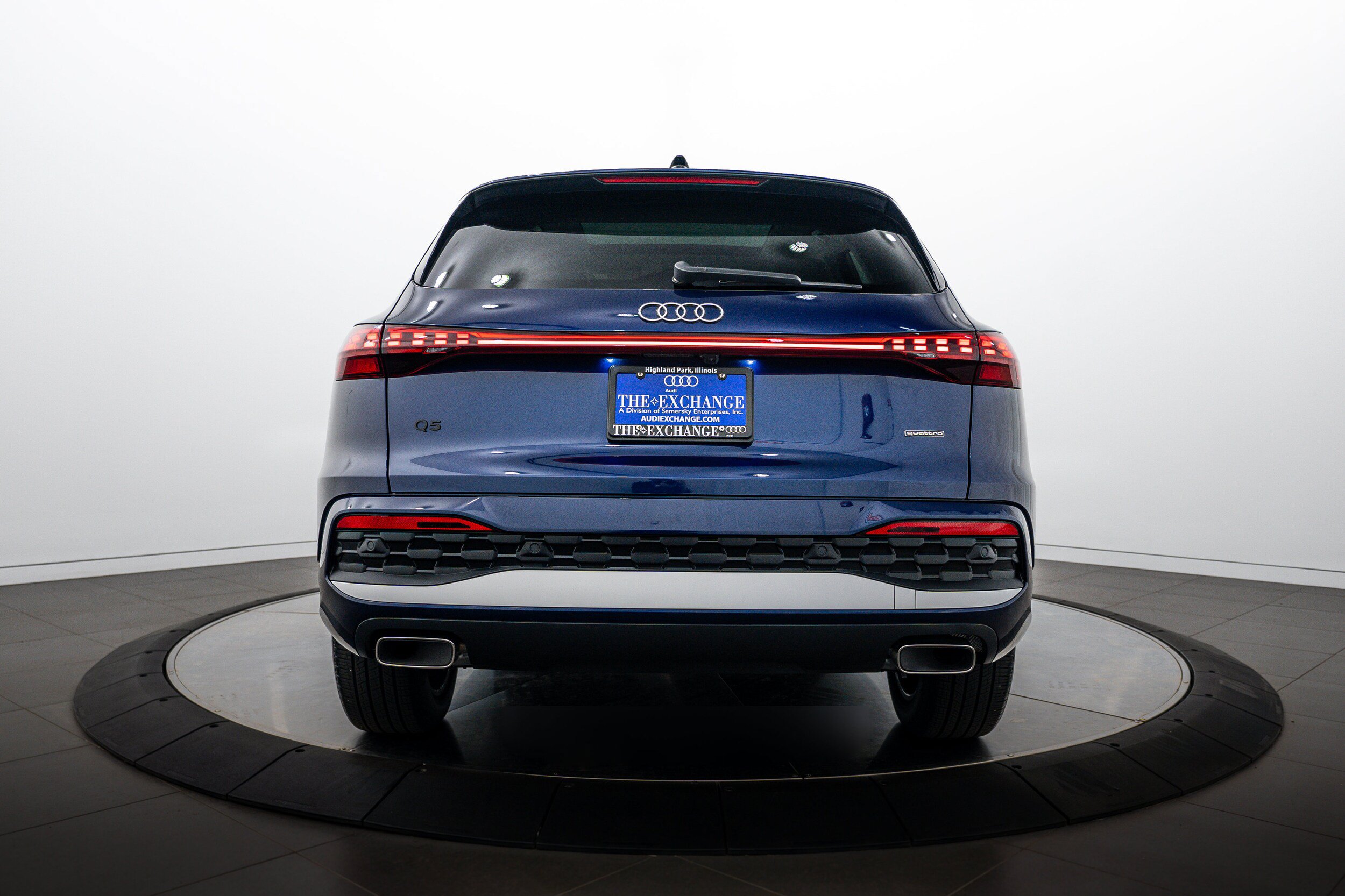 Used 2025 Audi Q5 Premium Plus w/ Premium Plus AWD/4WD image 22