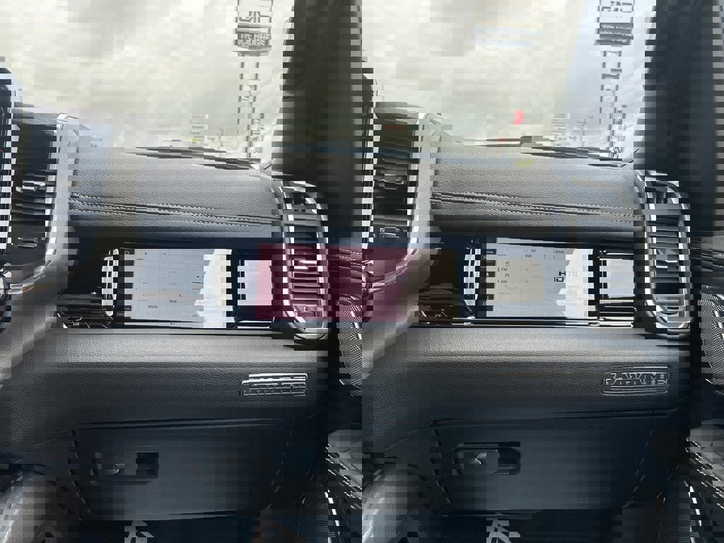 New 2025 RAM 1500 Laramie image 32