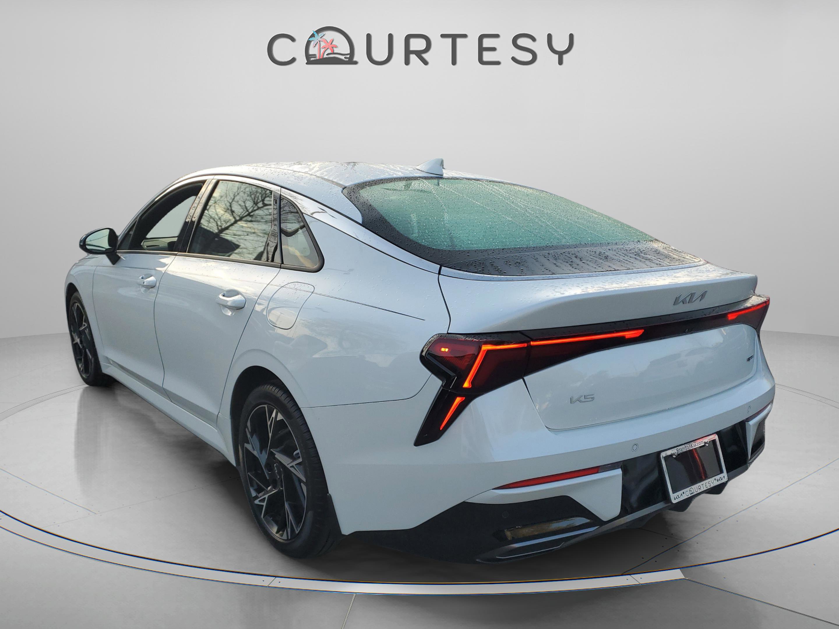 Certified 2025 Kia K5 GT-Line image 2