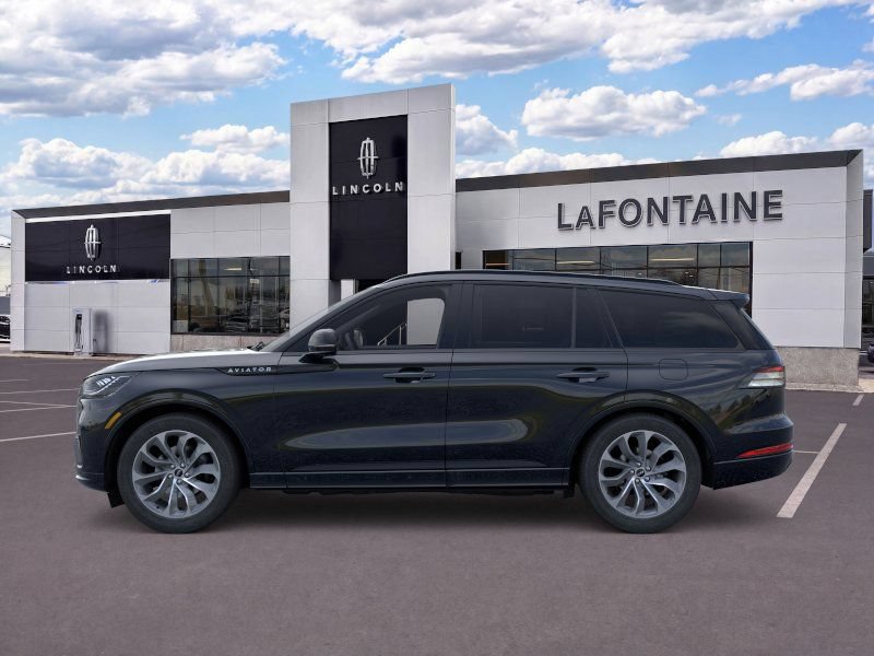 New 2026 Lincoln Aviator AWD image 3