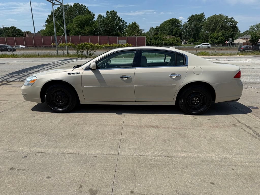 Used 2011 Buick Lucerne CXL FWD image 11