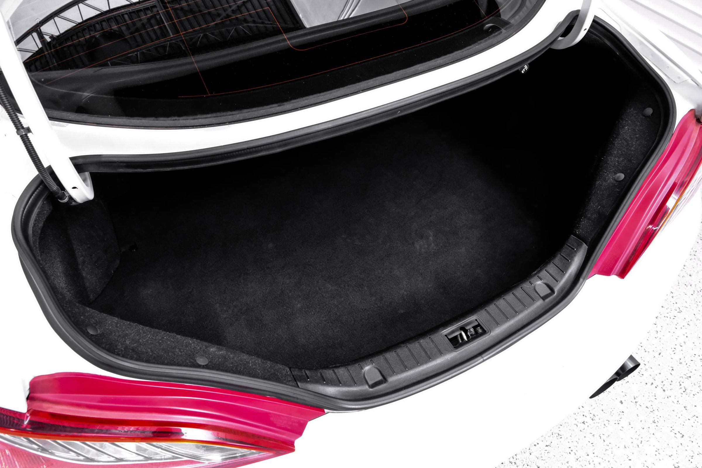 Used 2016 Hyundai Genesis Coupe 3.8 image 56