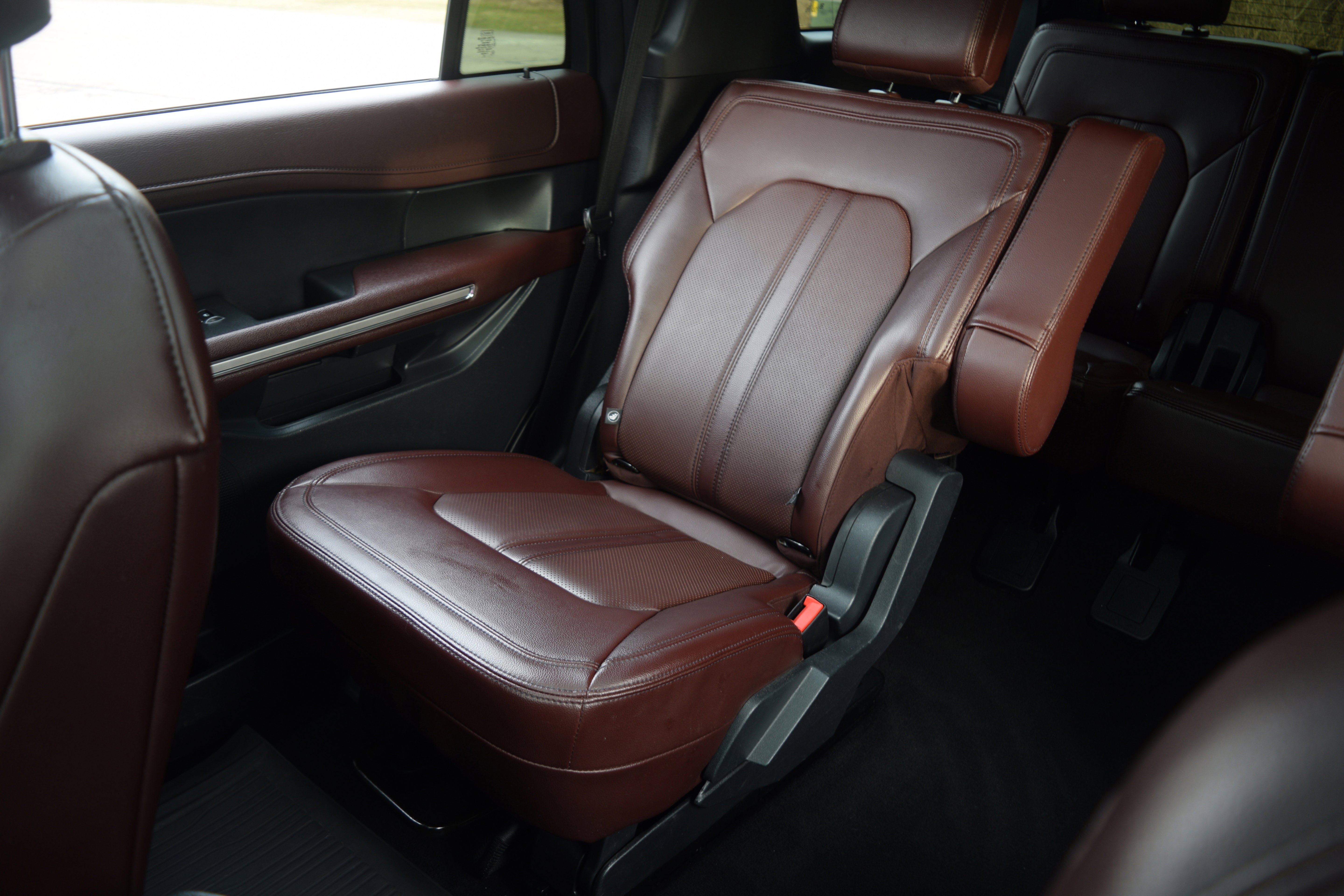 Used 2023 Ford Expedition Limited image 14