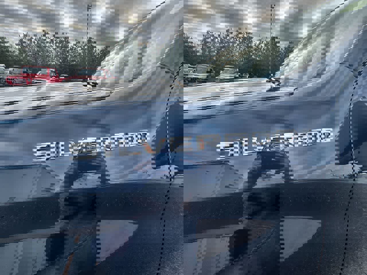 Used 2023 Chevrolet Silverado 1500 LT image 29