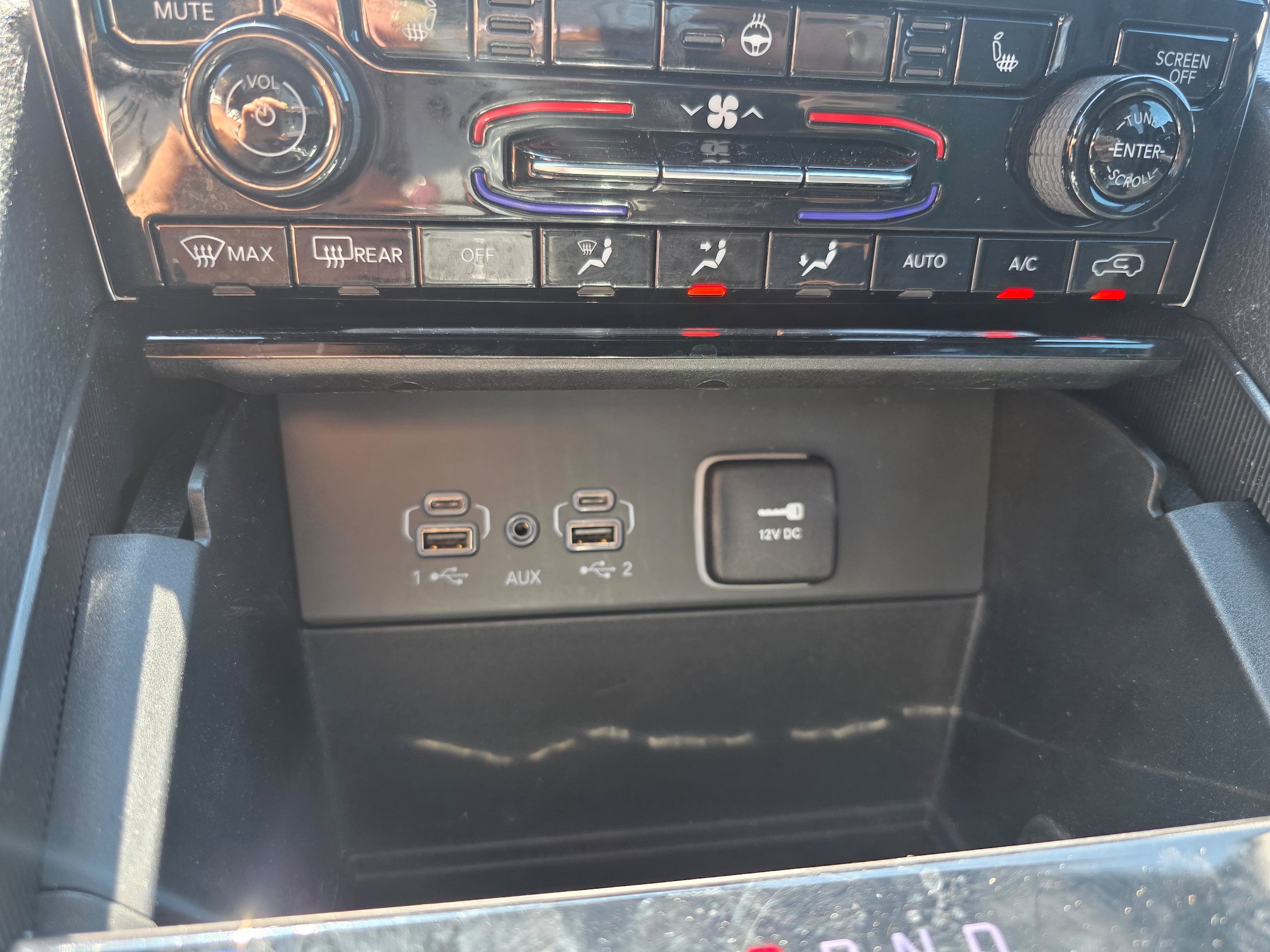 Used 2024 Jeep Grand Cherokee Limited RWD image 14