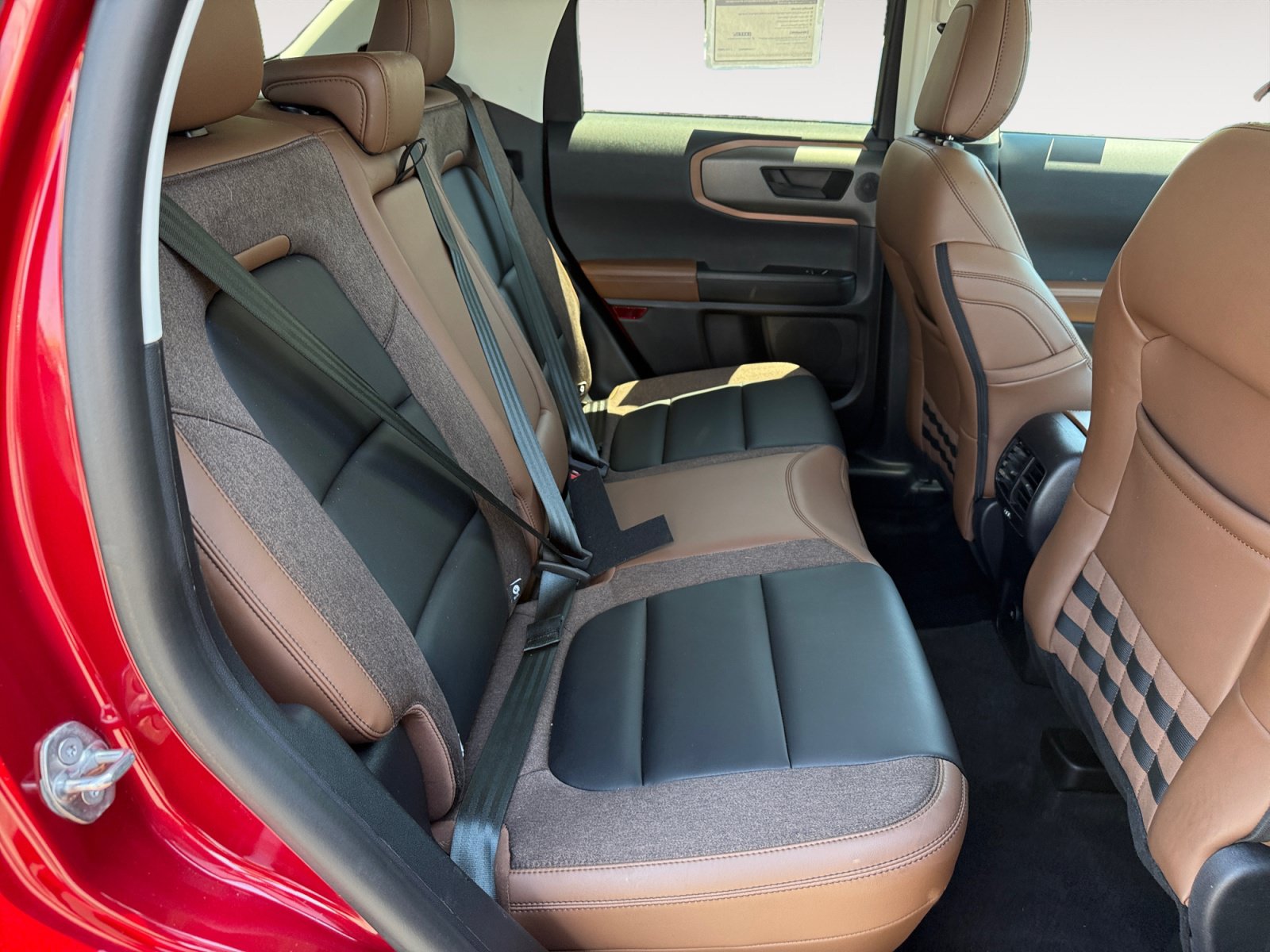 Certified 2025 Ford Bronco Sport Outer Banks w/ Outer Banks Tech Package+ AWD/4WD image 18